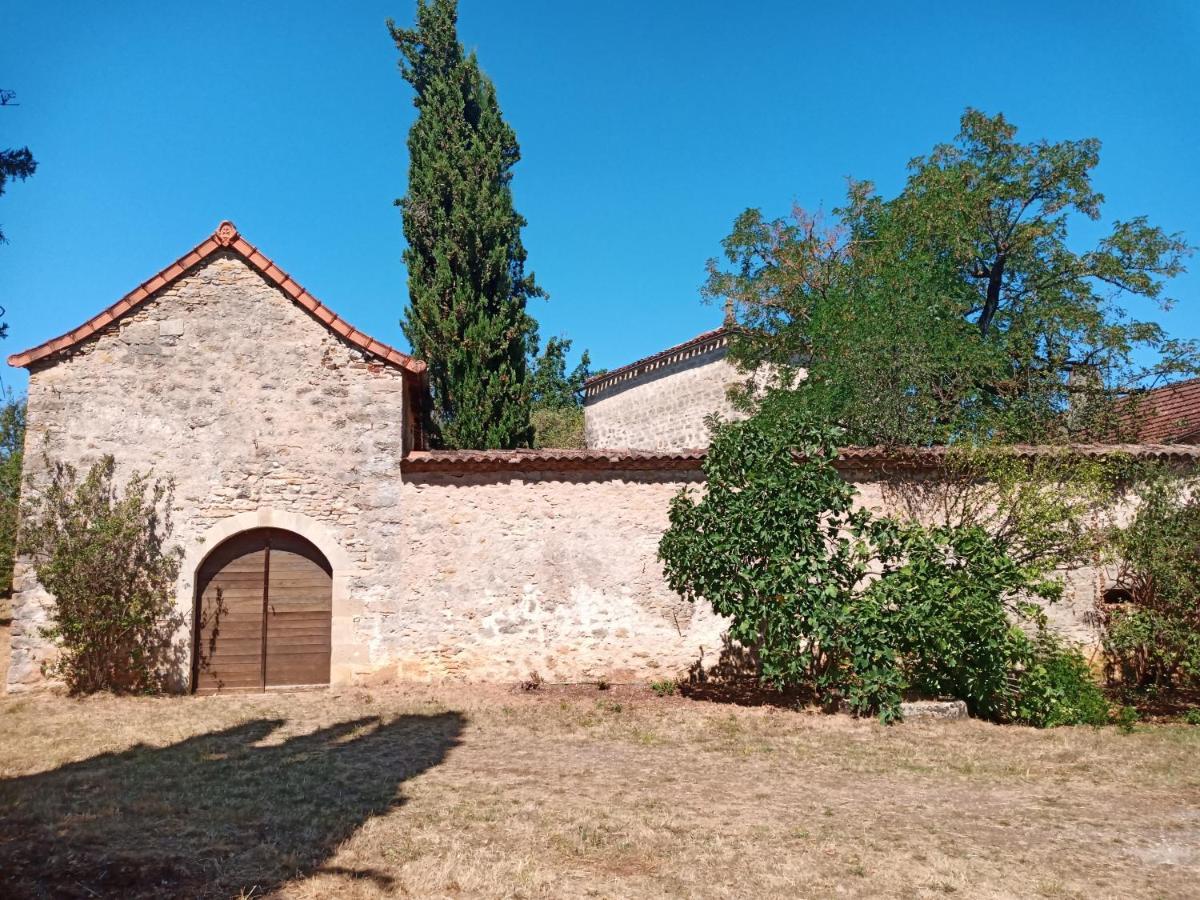 Les Granges De L Abbaye Bed & Breakfast Ginals Exterior photo